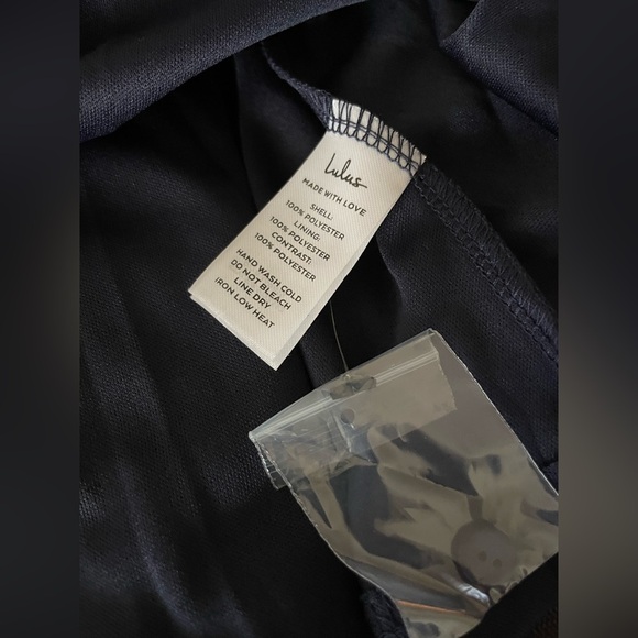 Lulus Navy Blue Long Sleeve Lacy Open Back Mini Dress Size Small NWT - Picture 5 of 6